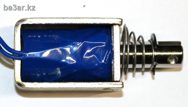 Втягивающий электромагнит 12V, 2A, ход 10mm, усилие 20N