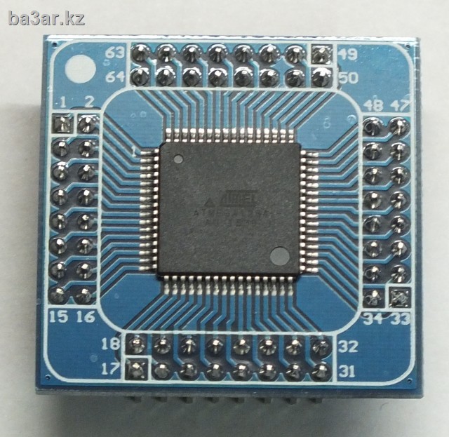 Микроконтроллер ATMega128, на макетной плате