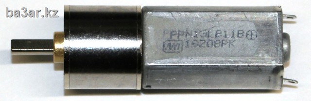 DC мотор с металлическим редуктором, 12V, 300rpm.